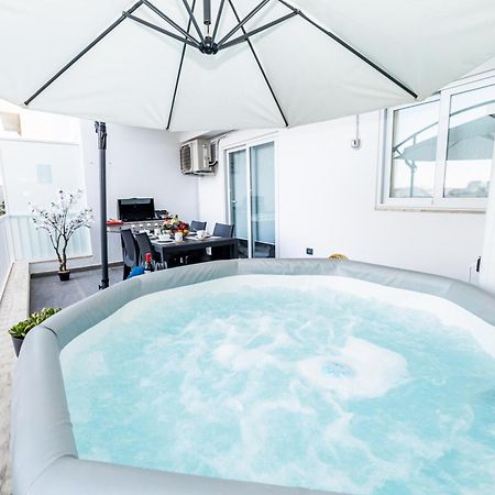 Sea Breeze, Spacious 2-Bedroom Lux Seaside Apartments 세인트폴스베이 외부 사진