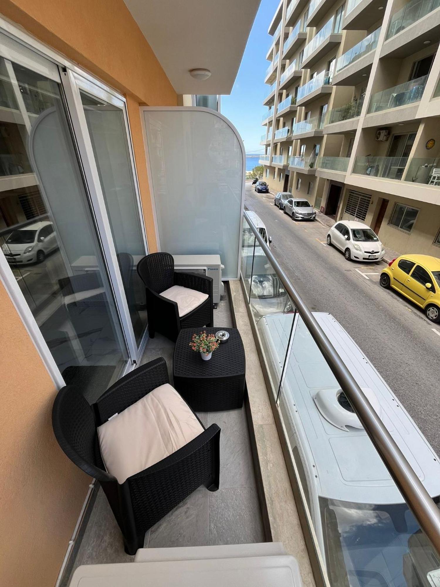 Sea Breeze, Spacious 2-Bedroom Lux Seaside Apartments 세인트폴스베이 외부 사진