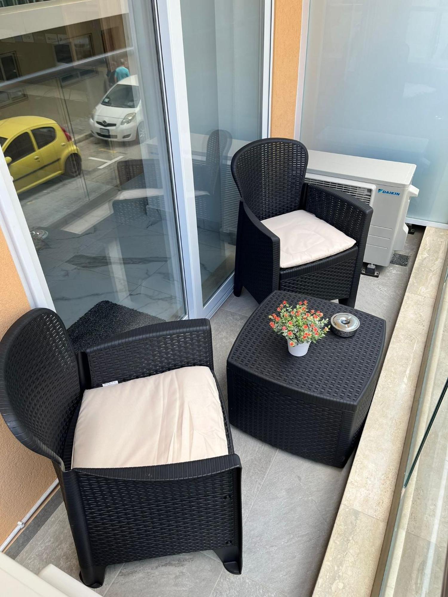 Sea Breeze, Spacious 2-Bedroom Lux Seaside Apartments 세인트폴스베이 외부 사진