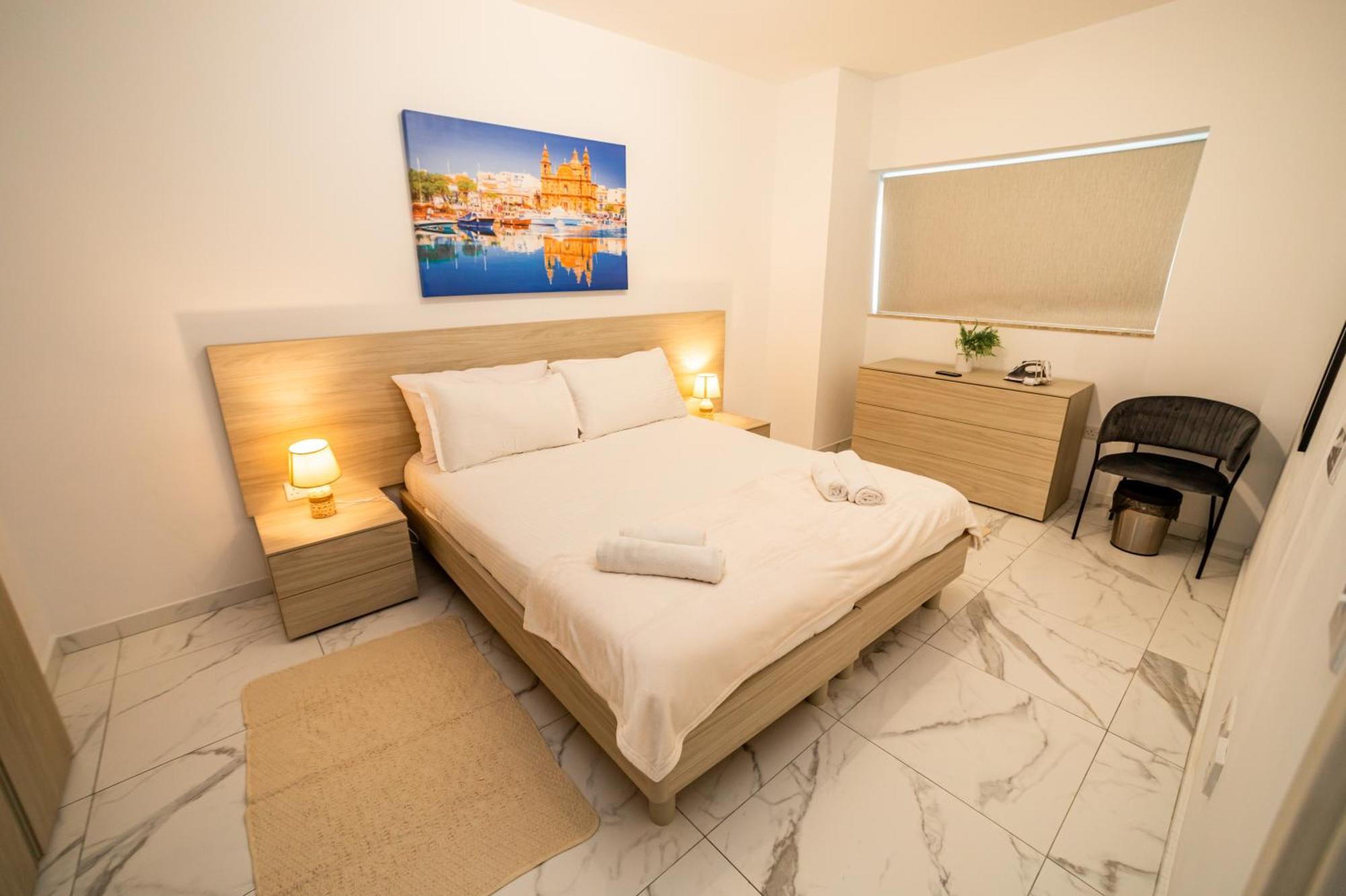 Sea Breeze, Spacious 2-Bedroom Lux Seaside Apartments 세인트폴스베이 외부 사진