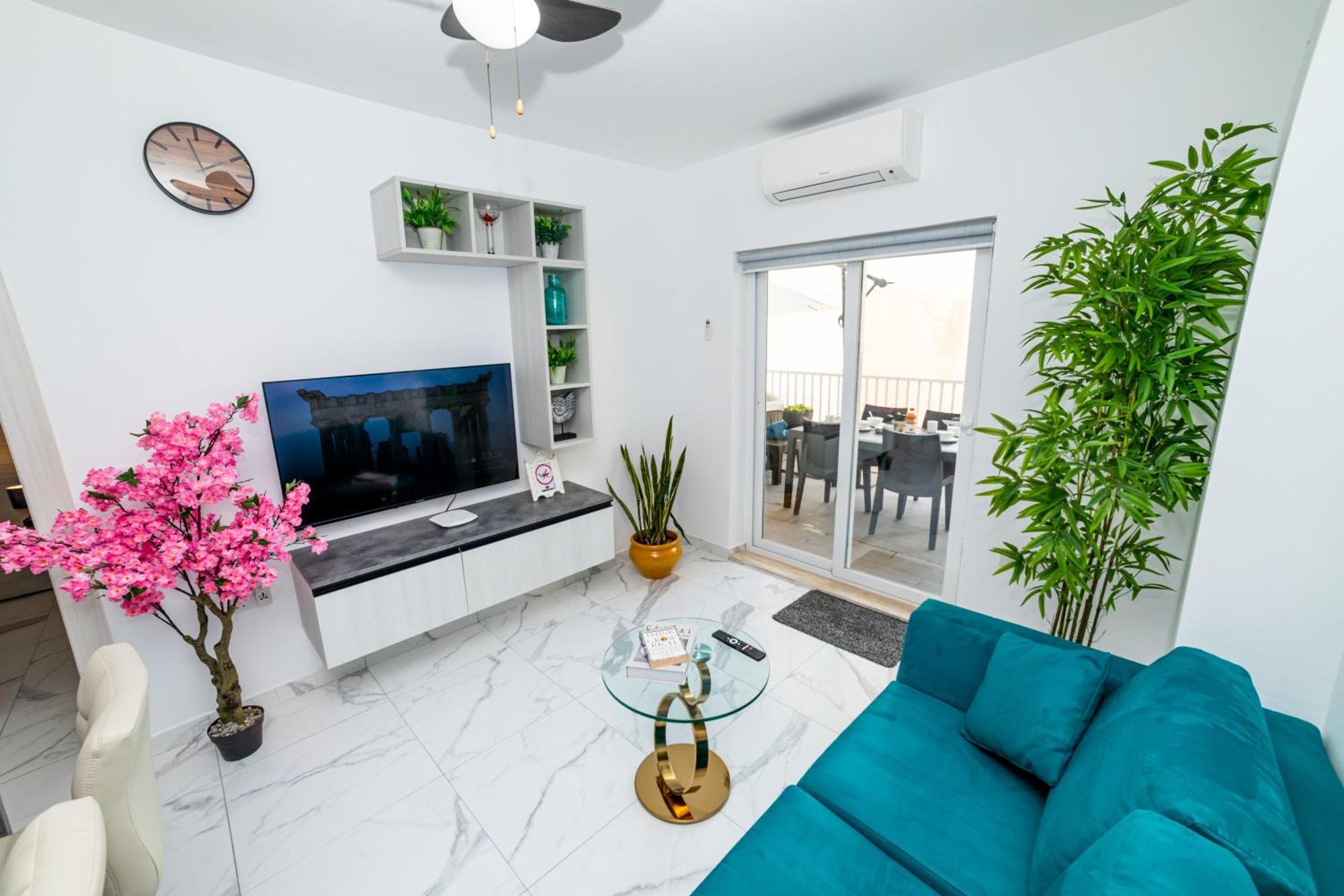 Sea Breeze, Spacious 2-Bedroom Lux Seaside Apartments 세인트폴스베이 외부 사진