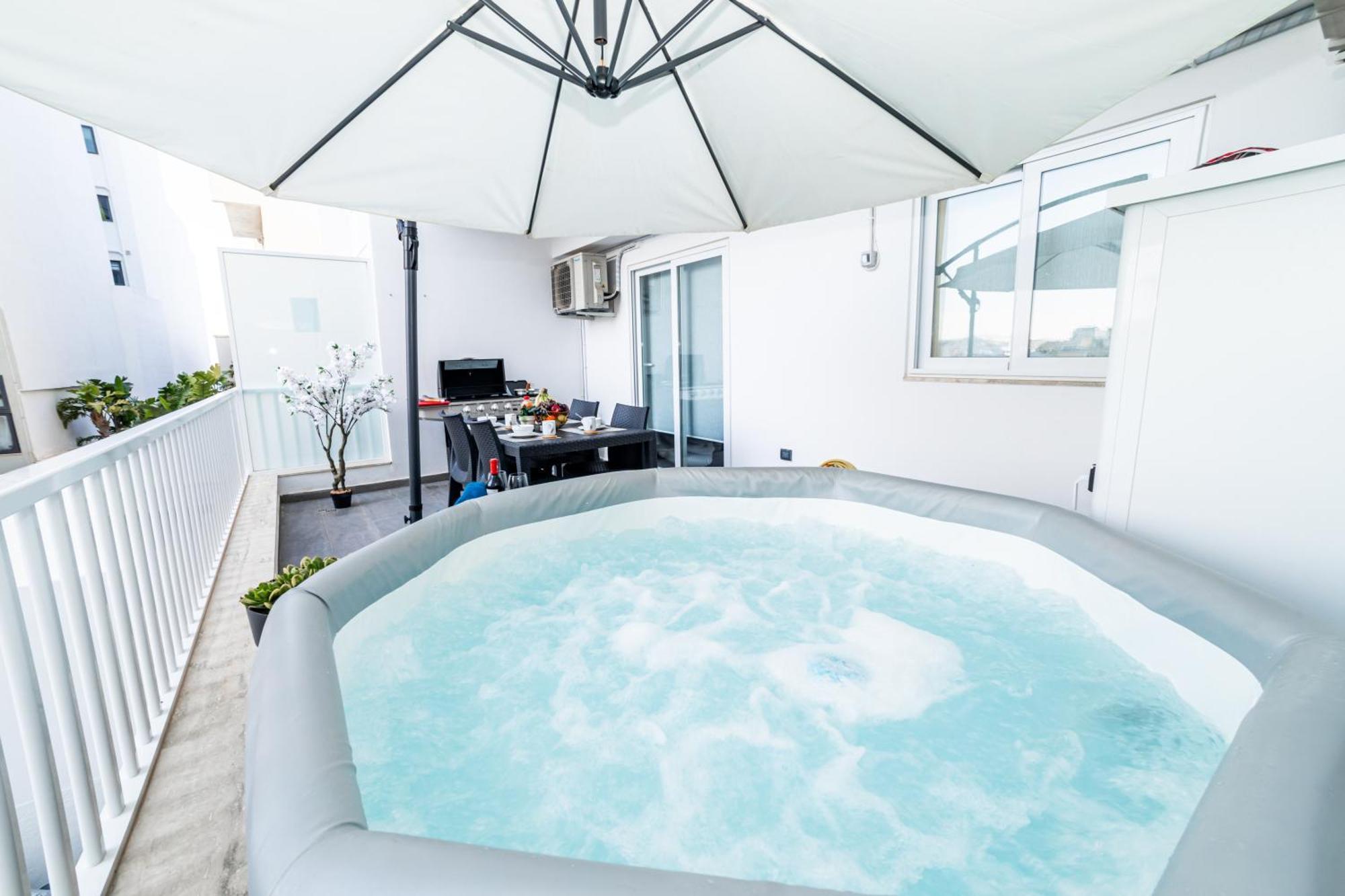 Sea Breeze, Spacious 2-Bedroom Lux Seaside Apartments 세인트폴스베이 외부 사진